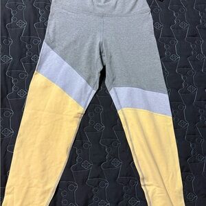 Old Navy Women's Gray and Yellow Leggings